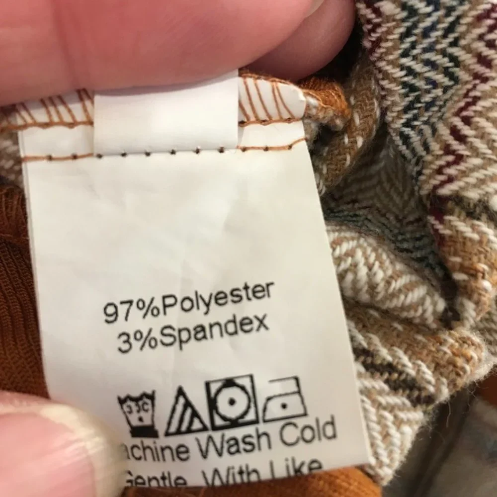 SHEIN Cropped Plaid Flannel - Picture 7 of 8